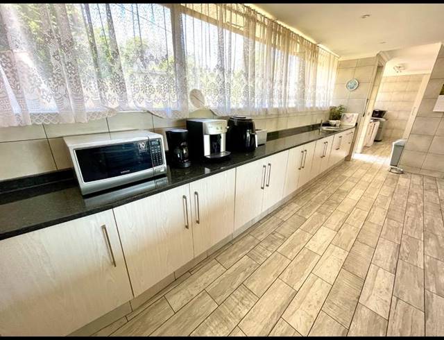 5 BEDROOM HOUSE FOR SALE IN MONUMENT